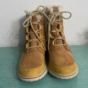 Brown Sorel boots Women Size (11)